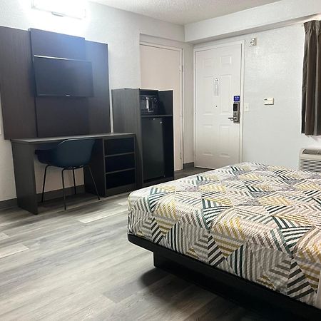 Motel 6-Middleburg Heights, Oh - Cleveland Esterno foto