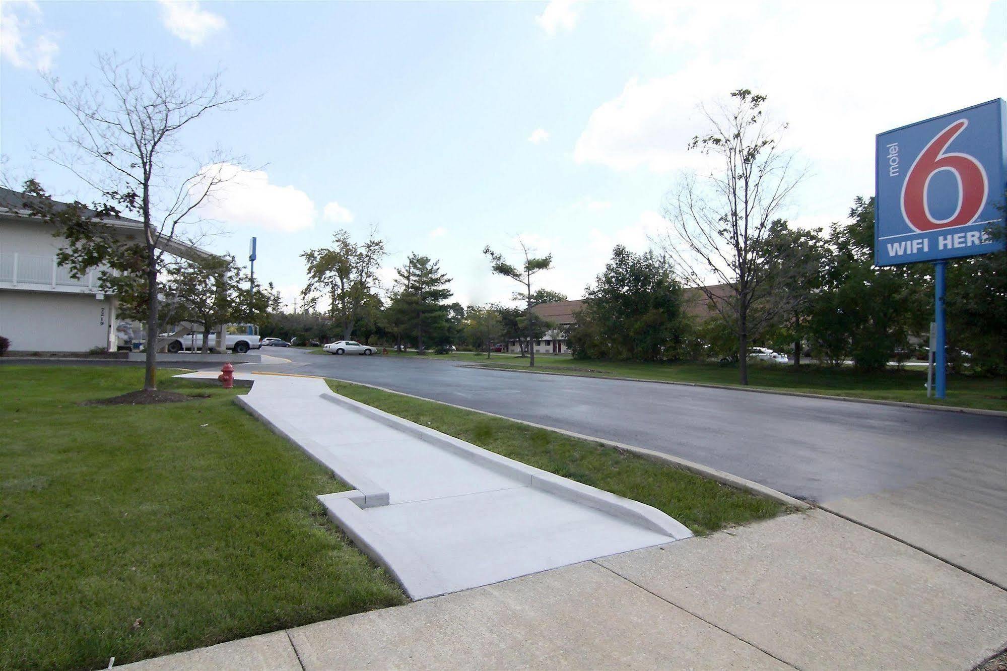 Motel 6-Middleburg Heights, Oh - Cleveland Esterno foto