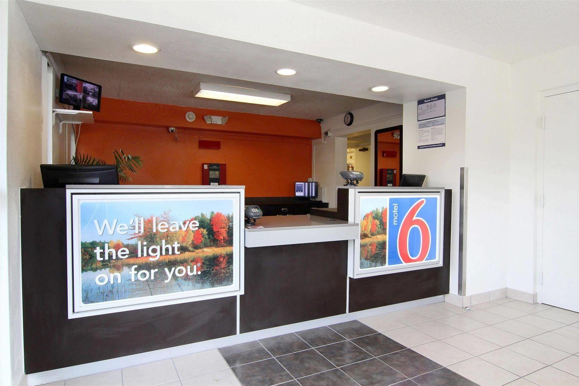 Motel 6-Middleburg Heights, Oh - Cleveland Esterno foto