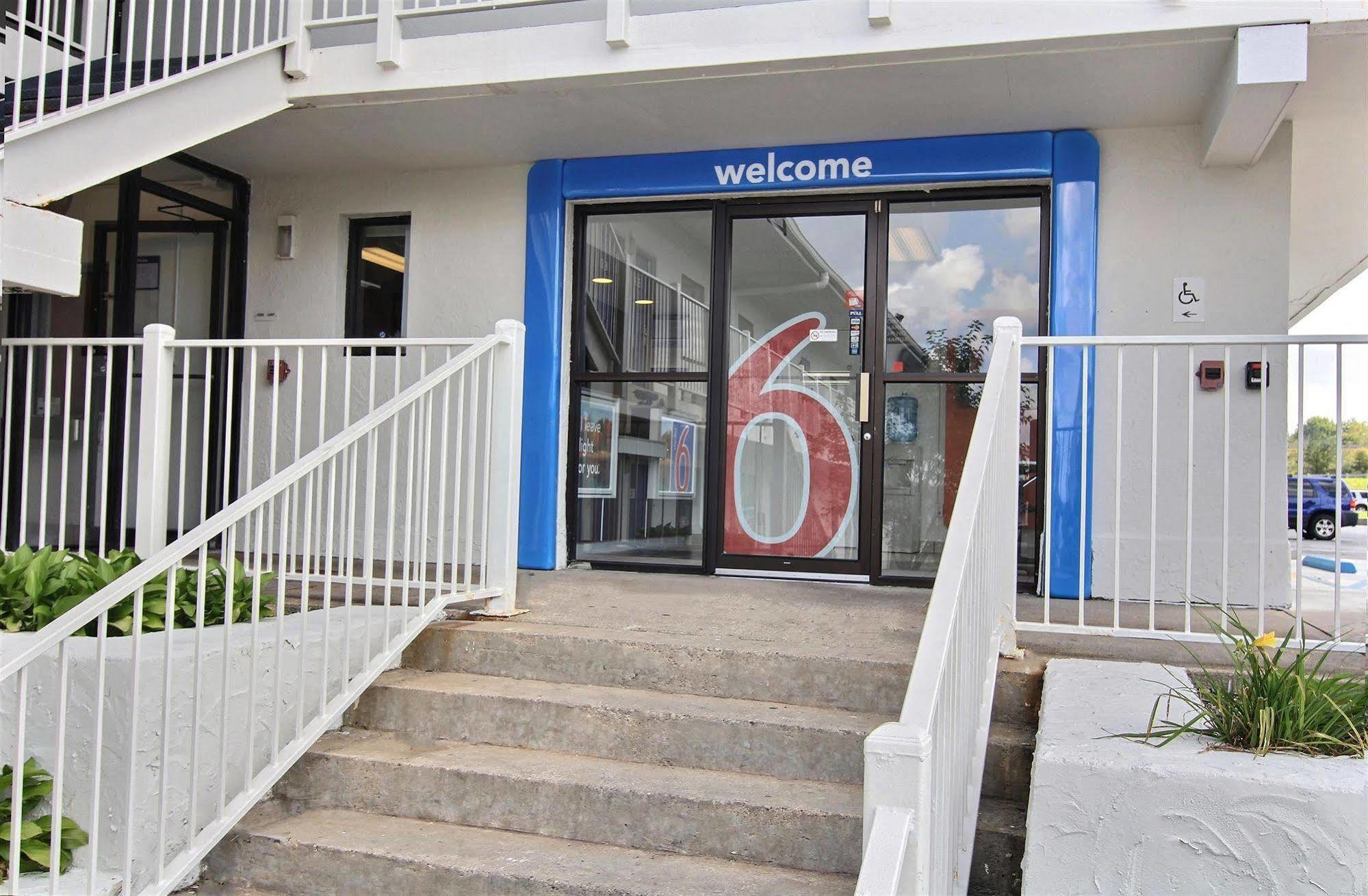 Motel 6-Middleburg Heights, Oh - Cleveland Esterno foto